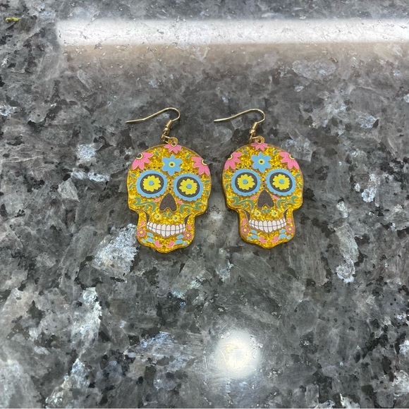 2/$25 or 3/$35 NWOT Dia De Los Muertos & Halloween sugar skull earrings - Picture 6 of 9